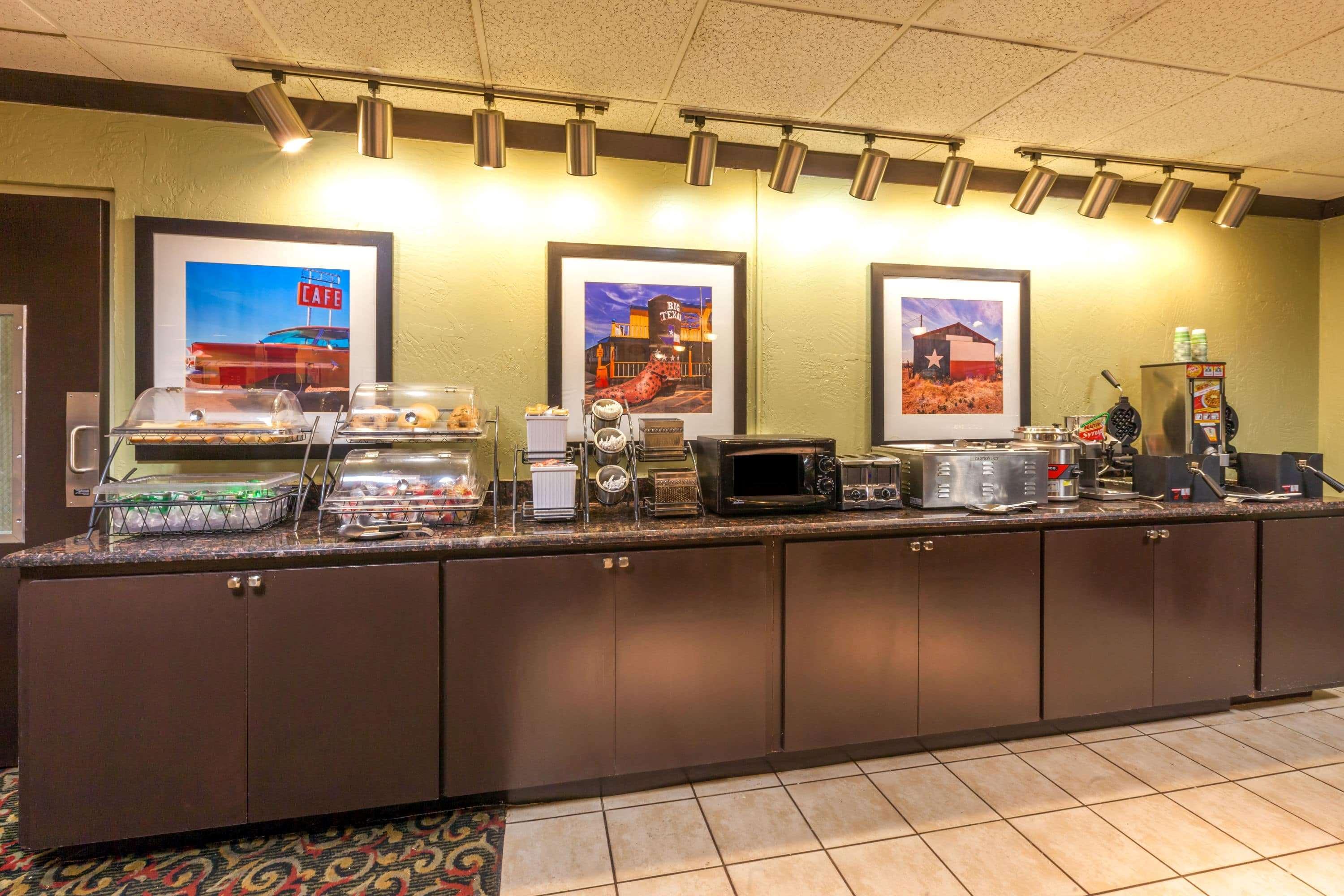 Hotel Baymont By Wyndham Amarillo East Exterior foto