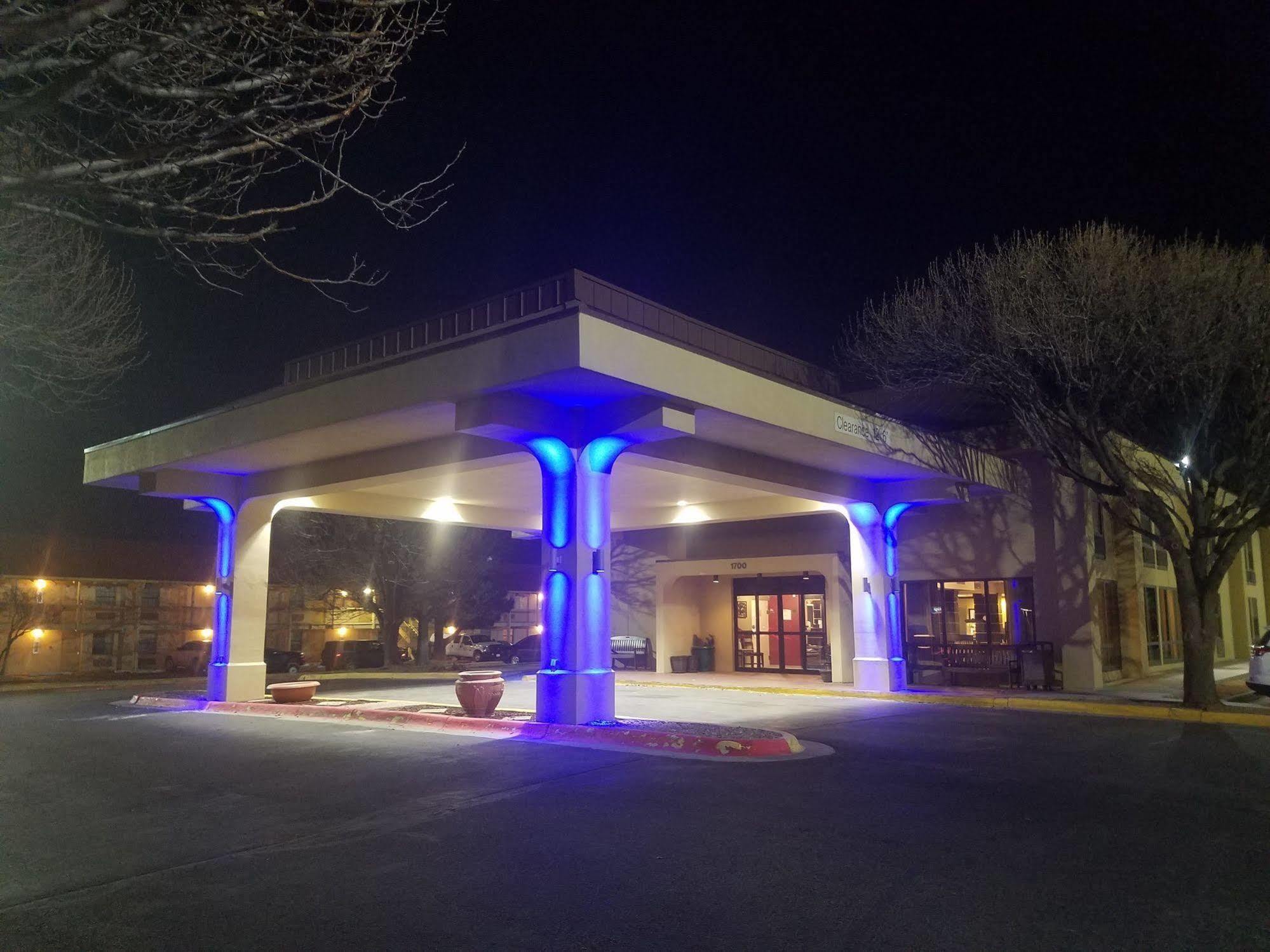 Hotel Baymont By Wyndham Amarillo East Exterior foto